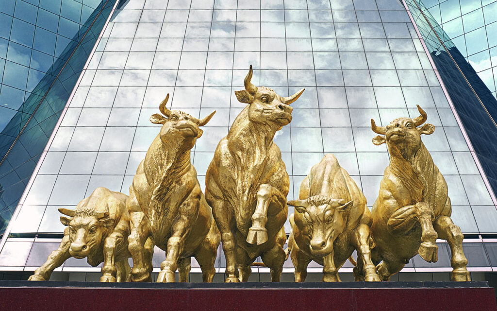 The five golden bull statues